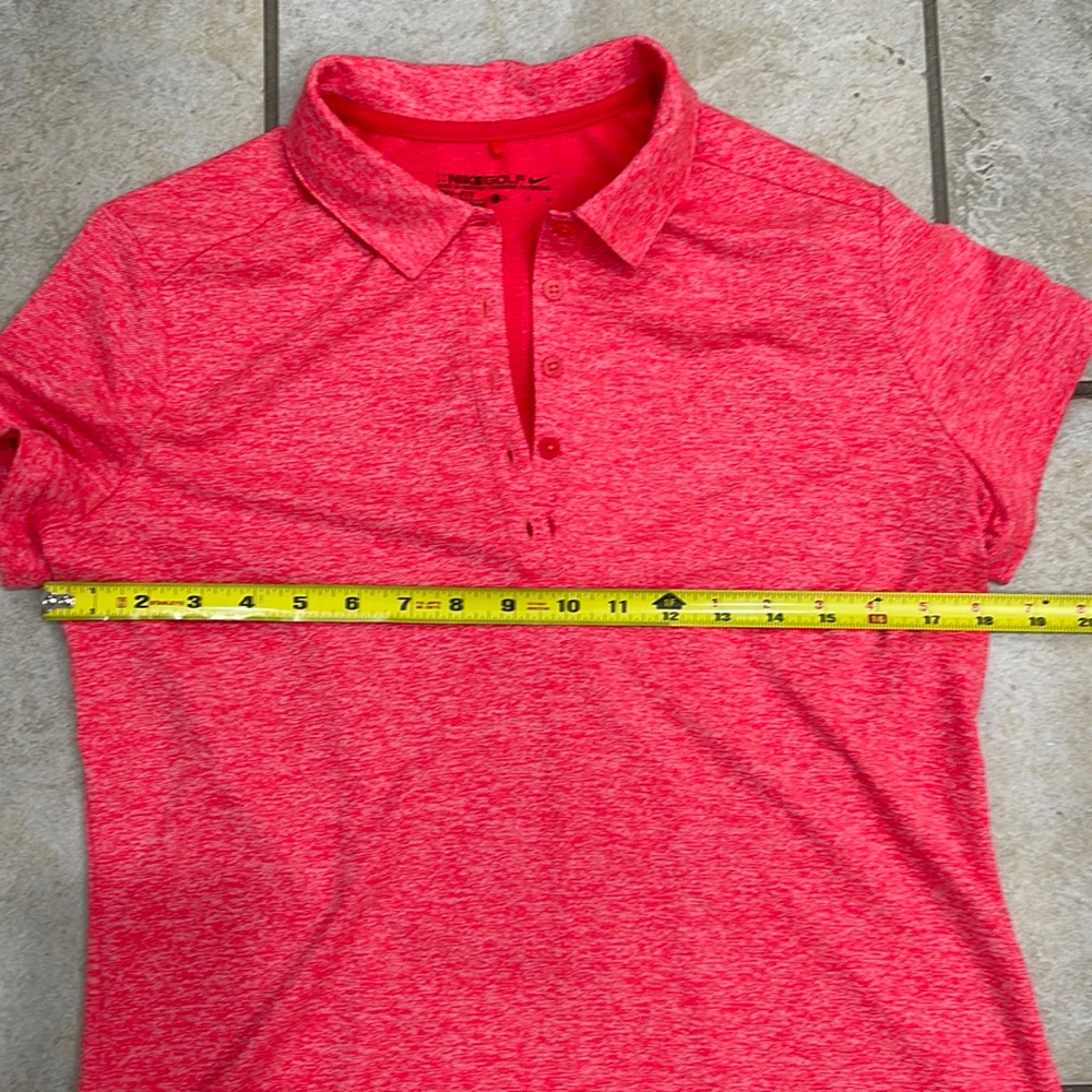 Nike Golf size Large. EUC